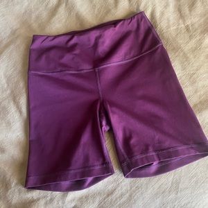 YOGALICIOUS LUX biker shorts size M